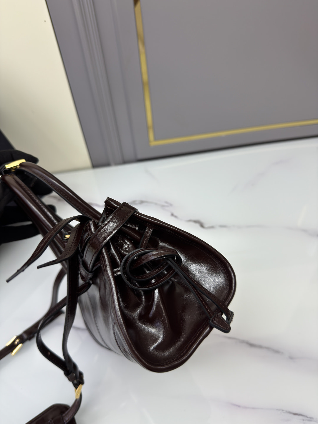 Сумка женская из натуральной кожи коричневая РRАDА Soft Lux bag (вид 3) Сумка женская из натуральной кожи коричневая РRАDА Soft Lux bag (фото, вид 3)