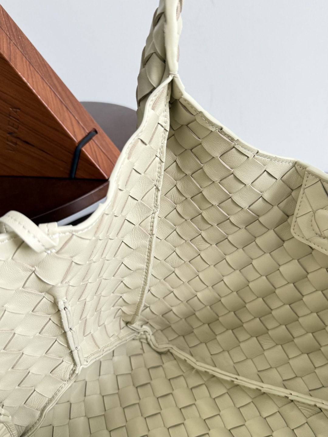 ����� ������� �����G� V�N��� Campana (����, ��� 4)