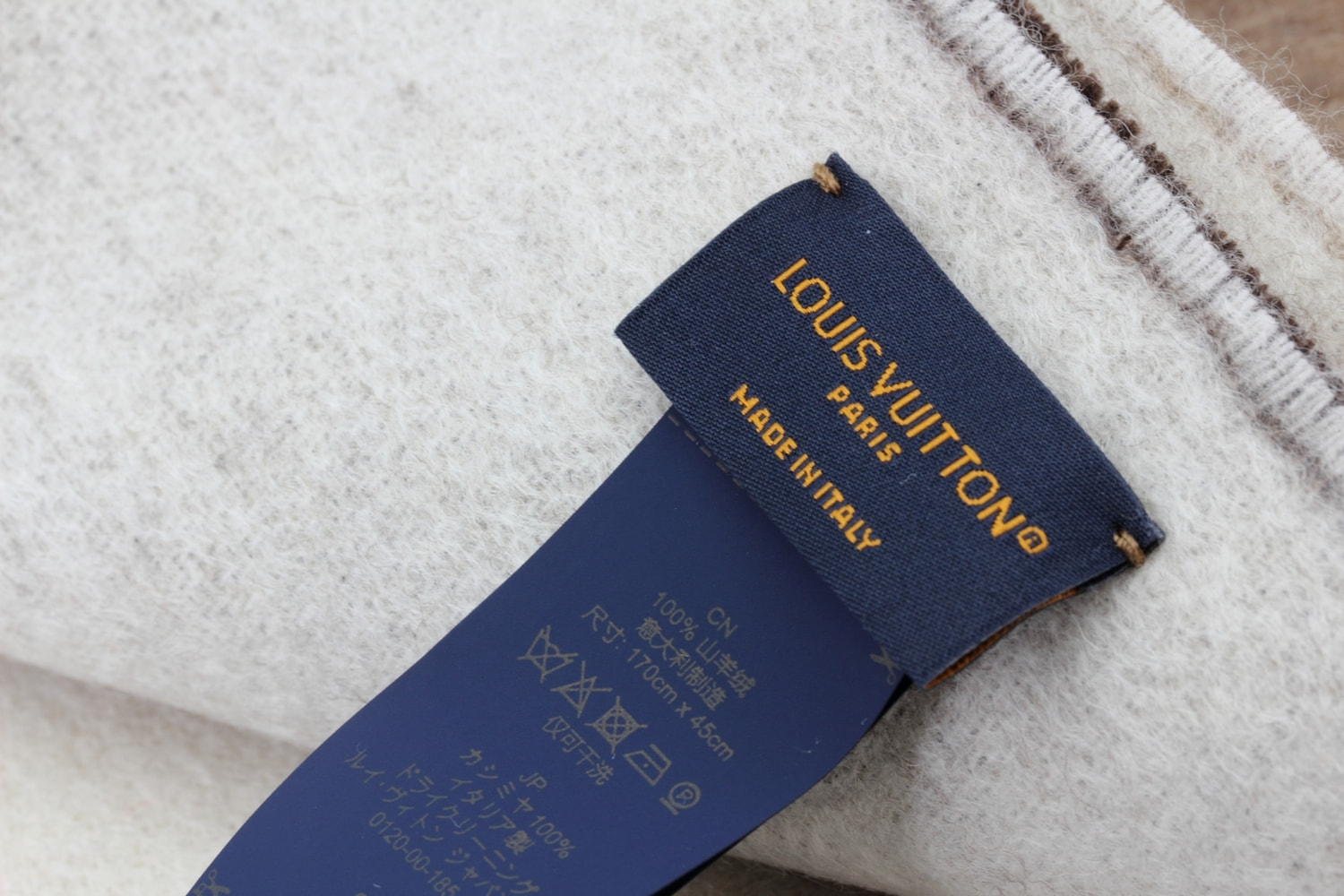 �������� -���� L�UIS VUI���N Reykjavik Gradient (����, ��� 3)