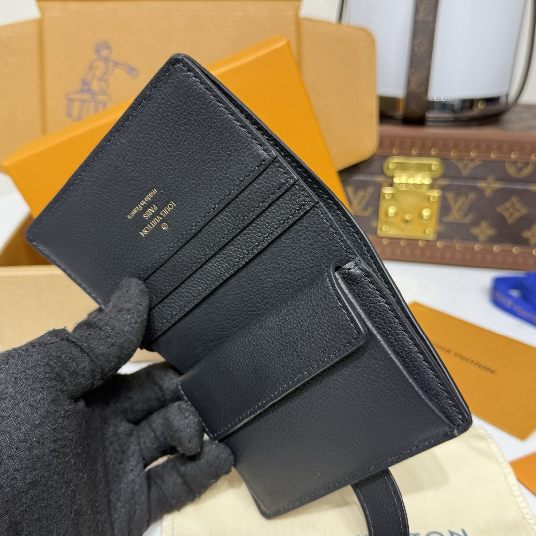 ������� �� ����������� ���� ������ L�UIS VUI���N Portfoille Locky (����, ��� 8)