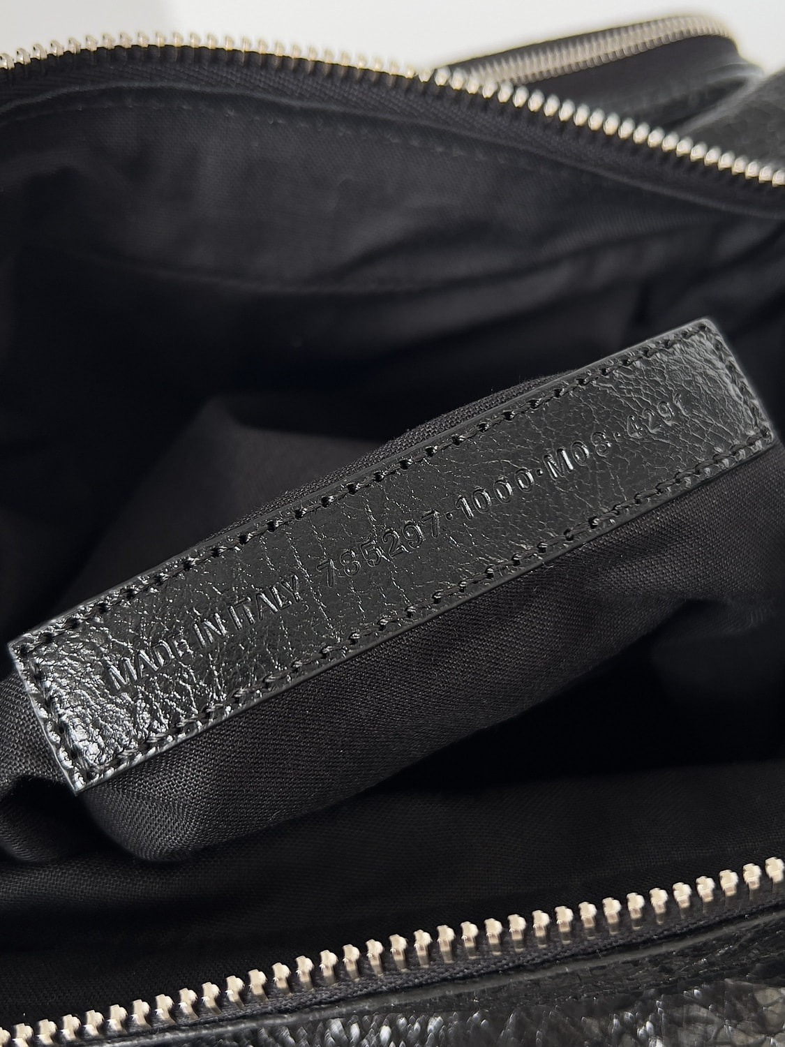 ������� ����� ������ ��L�N�I�G� SUPERBUSY (����, ��� 4)