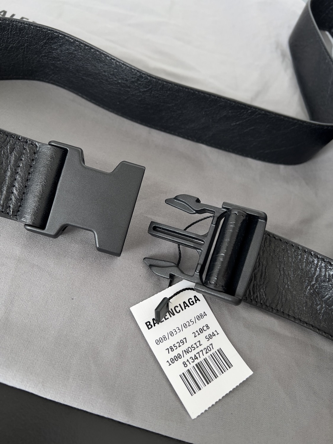 ������� ����� ������ ��L�N�I�G� SUPERBUSY (����, ��� 6)