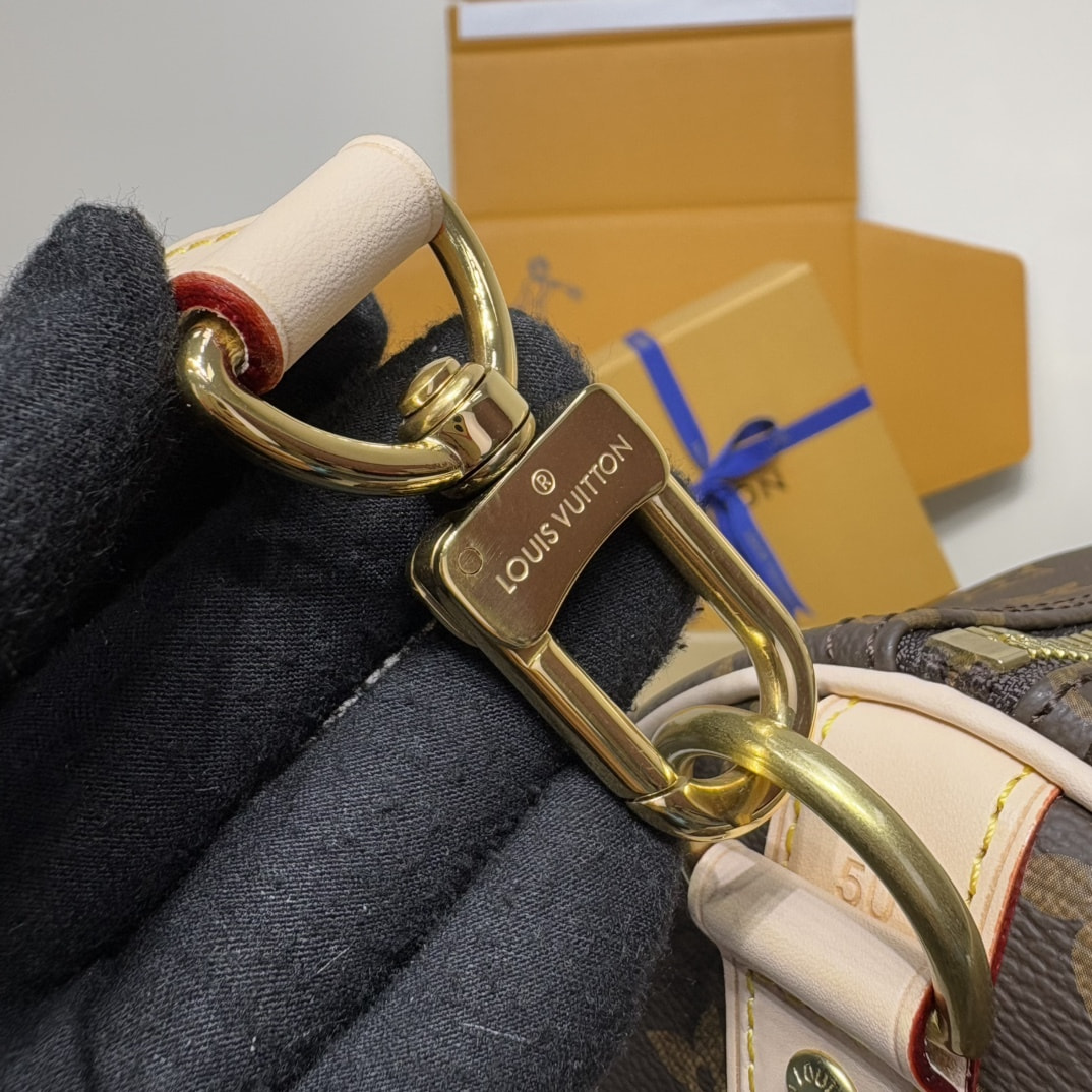 ����� L�UIS VUI���N K��P�LL M�n�gr�m C�NV�S (����, ��� 7)