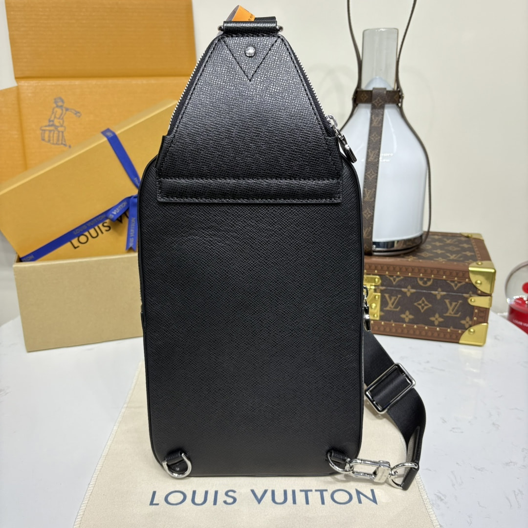 ����� ������� ����� ����� ������� ������ L�UIS VUI���N �v�nu� Sling T�ig� (����, ��� 5)