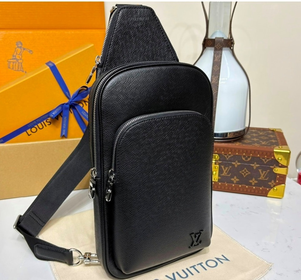 ����� ������� ����� ����� L�UIS VUI���N �v�nu� Sling T�ig� (����, ��� 8)