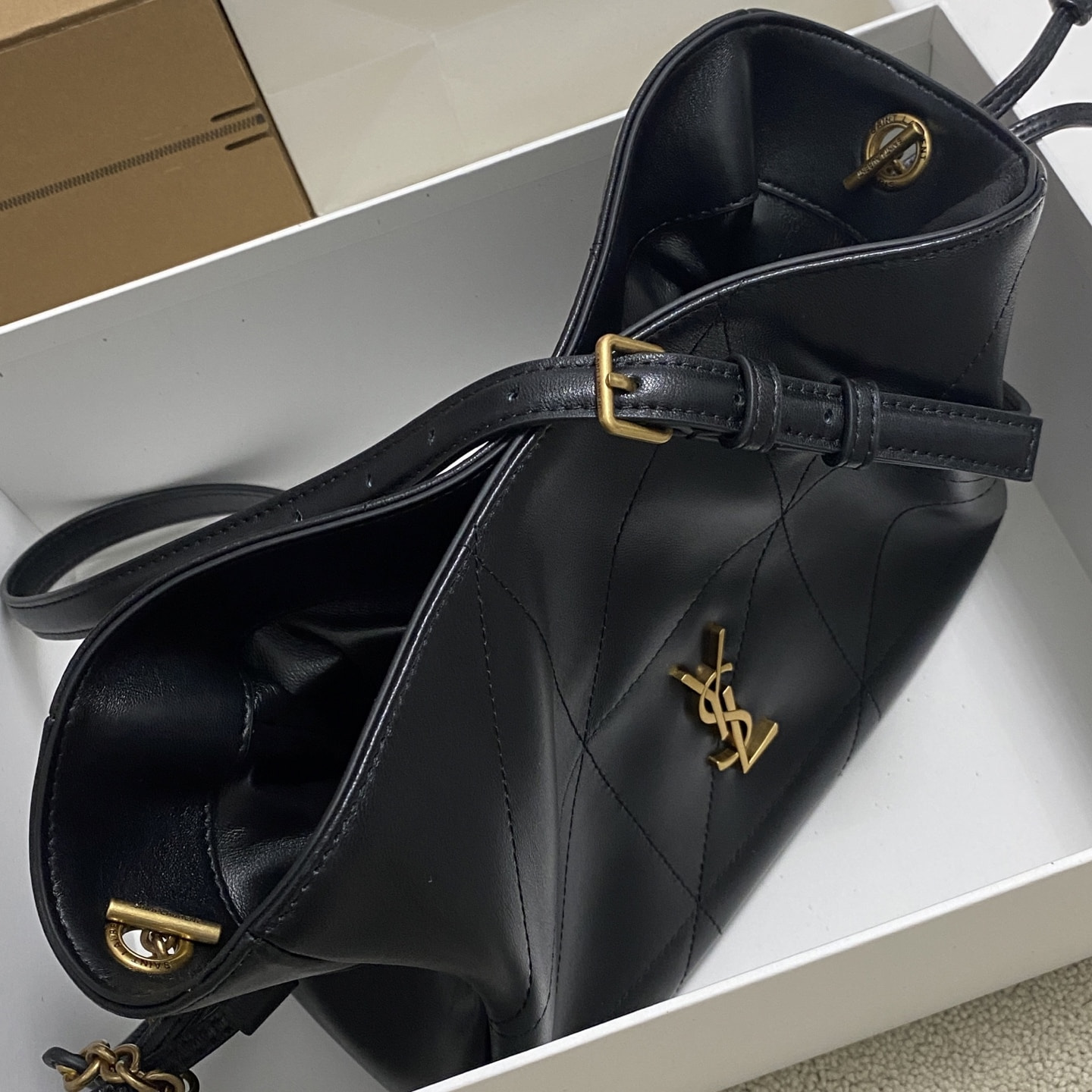 ����� ������� ������ S�IN� L�UR�N� Jamie (����, ��� 6)