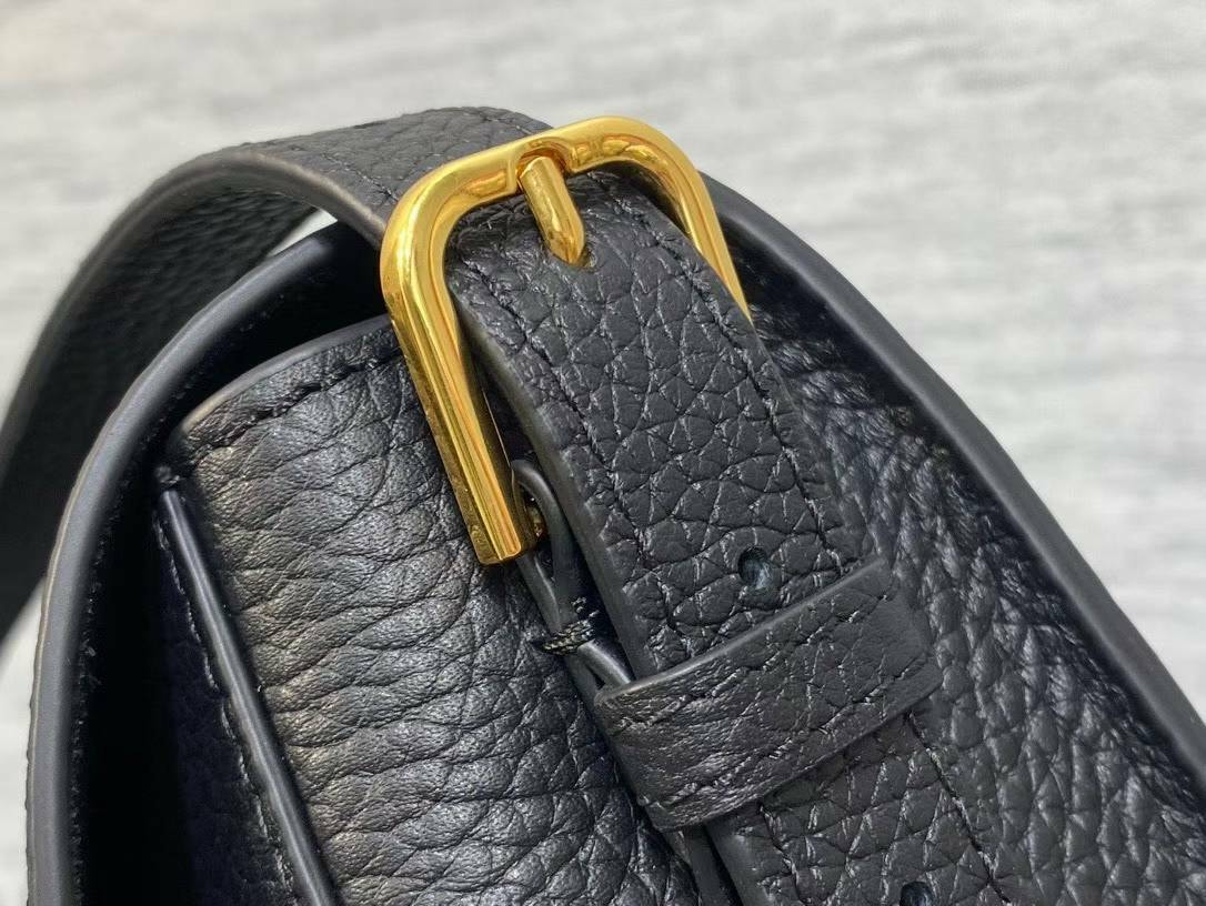 ����� ������� ��RIS�I�N DI�R Bobby (����, ��� 4)