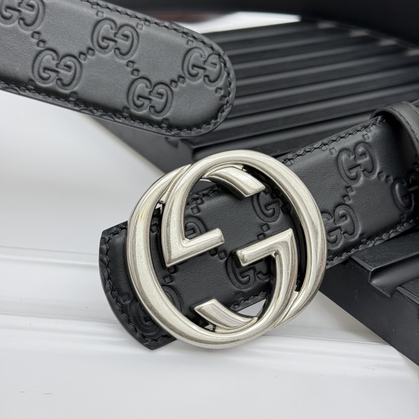 Ремень кожаный двусторонний GUССI (вид 3) Ремень кожаный двусторонний GUССI (фото, вид 3)