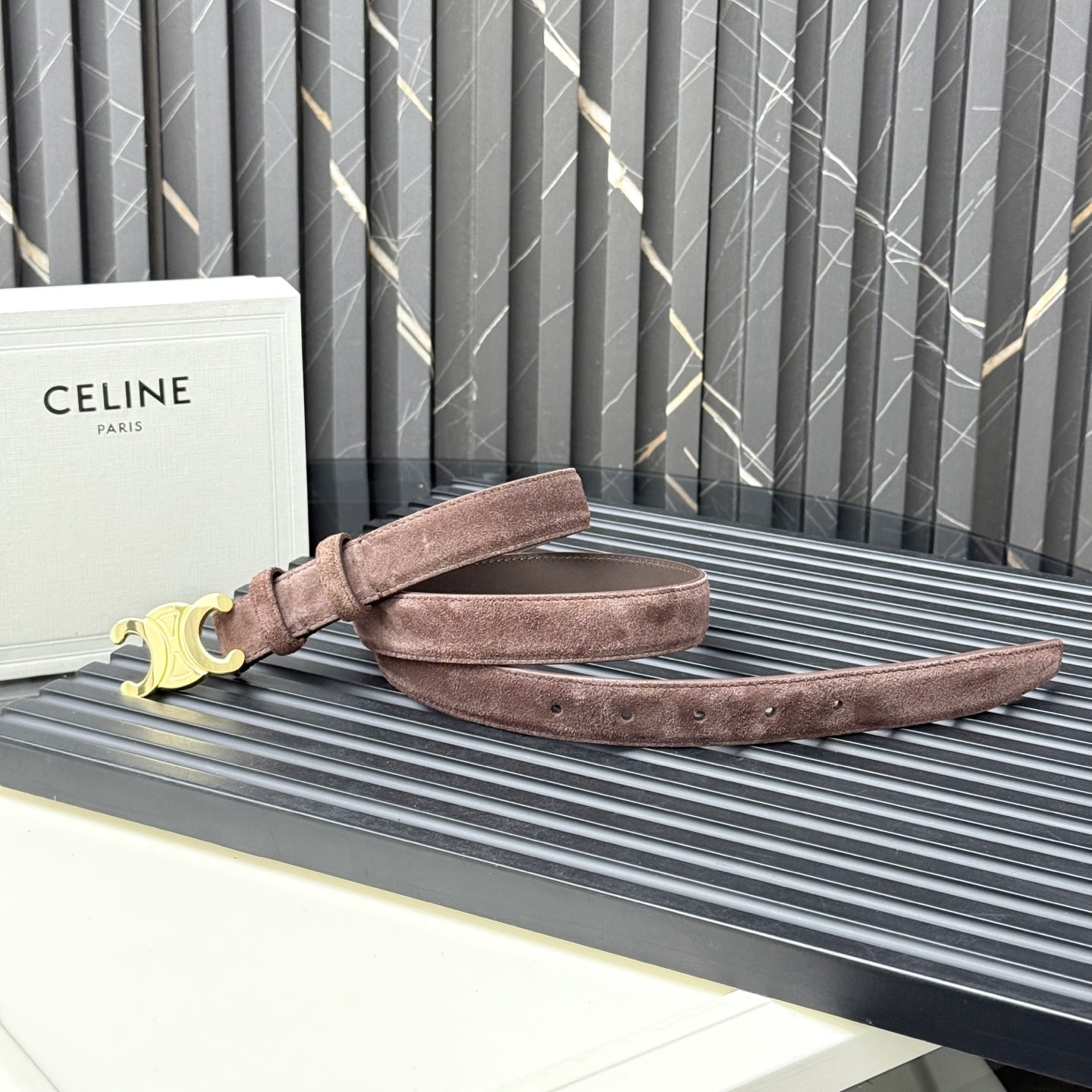 Ремень кожаный замшевый коричневый СЕLINЕ triomphe (вид 9) Ремень кожаный замшевый коричневый СЕLINЕ triomphe (фото, вид 9)