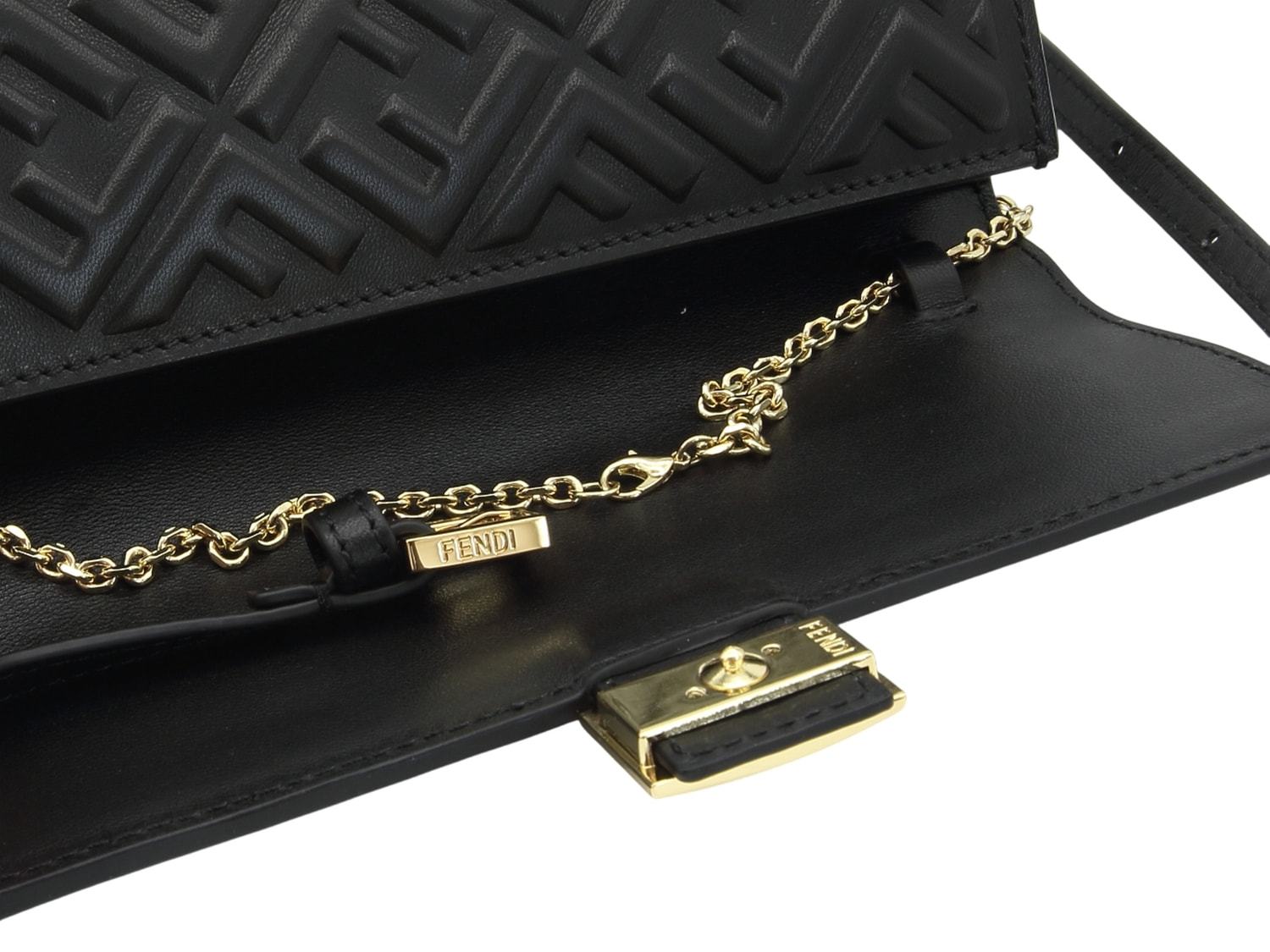 ����� ������� ������� ������ F�NDI WOC (����, ��� 11)