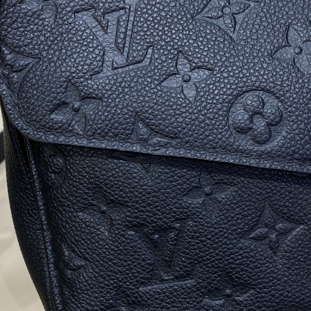 ����� L�UIS VUI���N P�ch�tt� M�tis M�n�gr�m �mpr�int� (����, ��� 9)