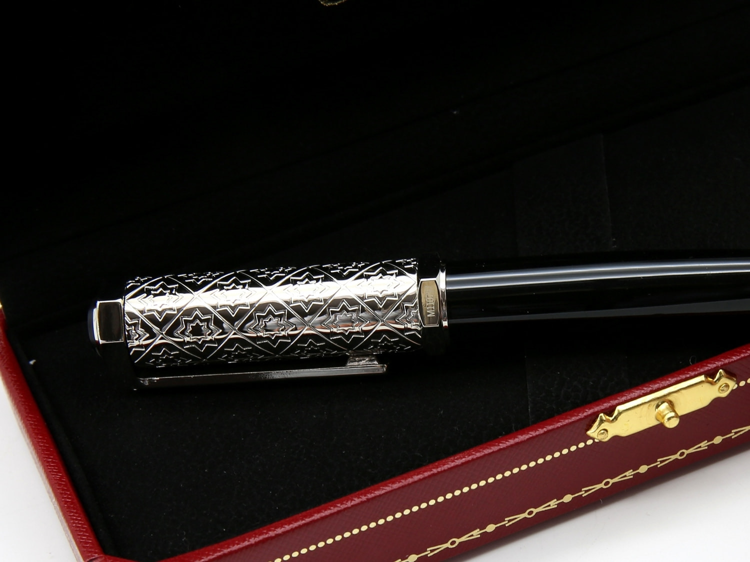 ����� Cartier (����, ��� 3)