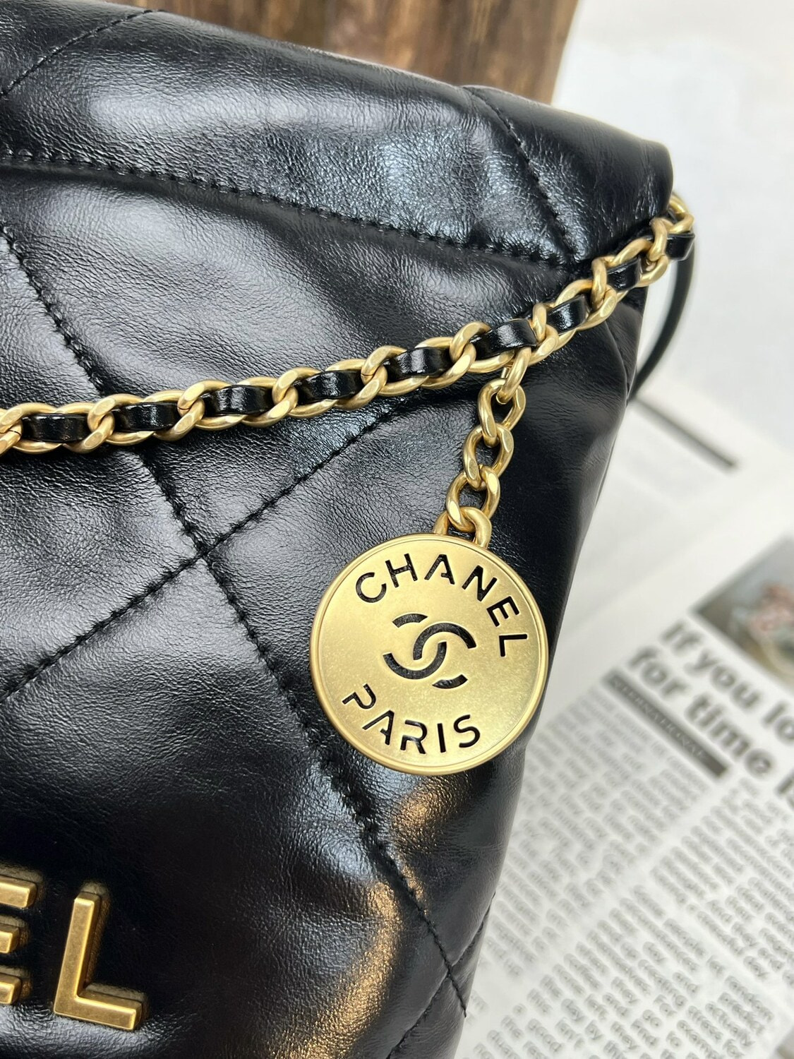 Сумка женская из натуральной кожи СНАNЕL 22 minibag (вид 4) Сумка женская из натуральной кожи СНАNЕL 22 minibag (фото, вид 4)