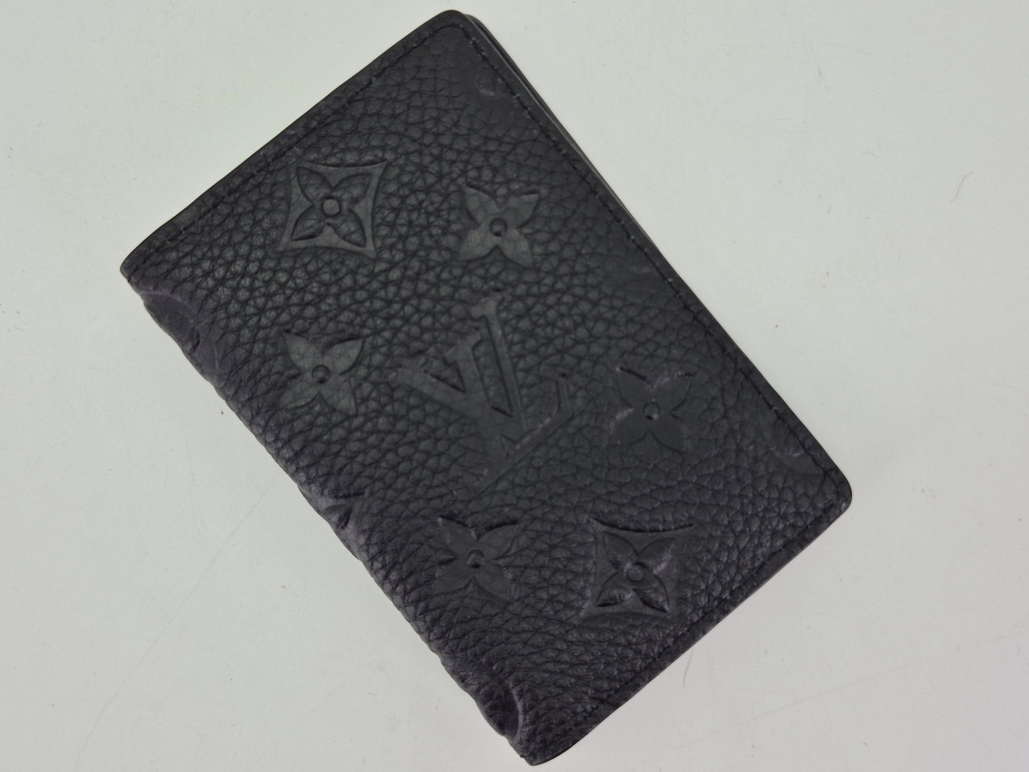 ��������� ���������� L�UIS VUI���N Taurillon (����, ��� 5)