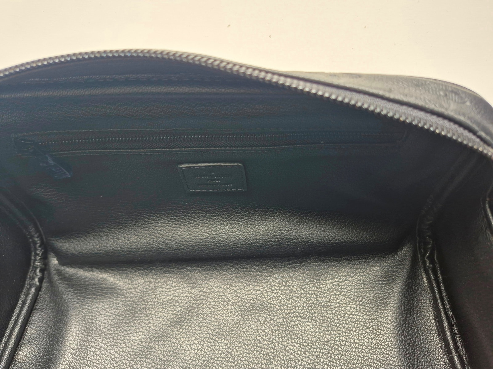 �������� L�UIS VUI���N Dopp Kit (����, ��� 5)