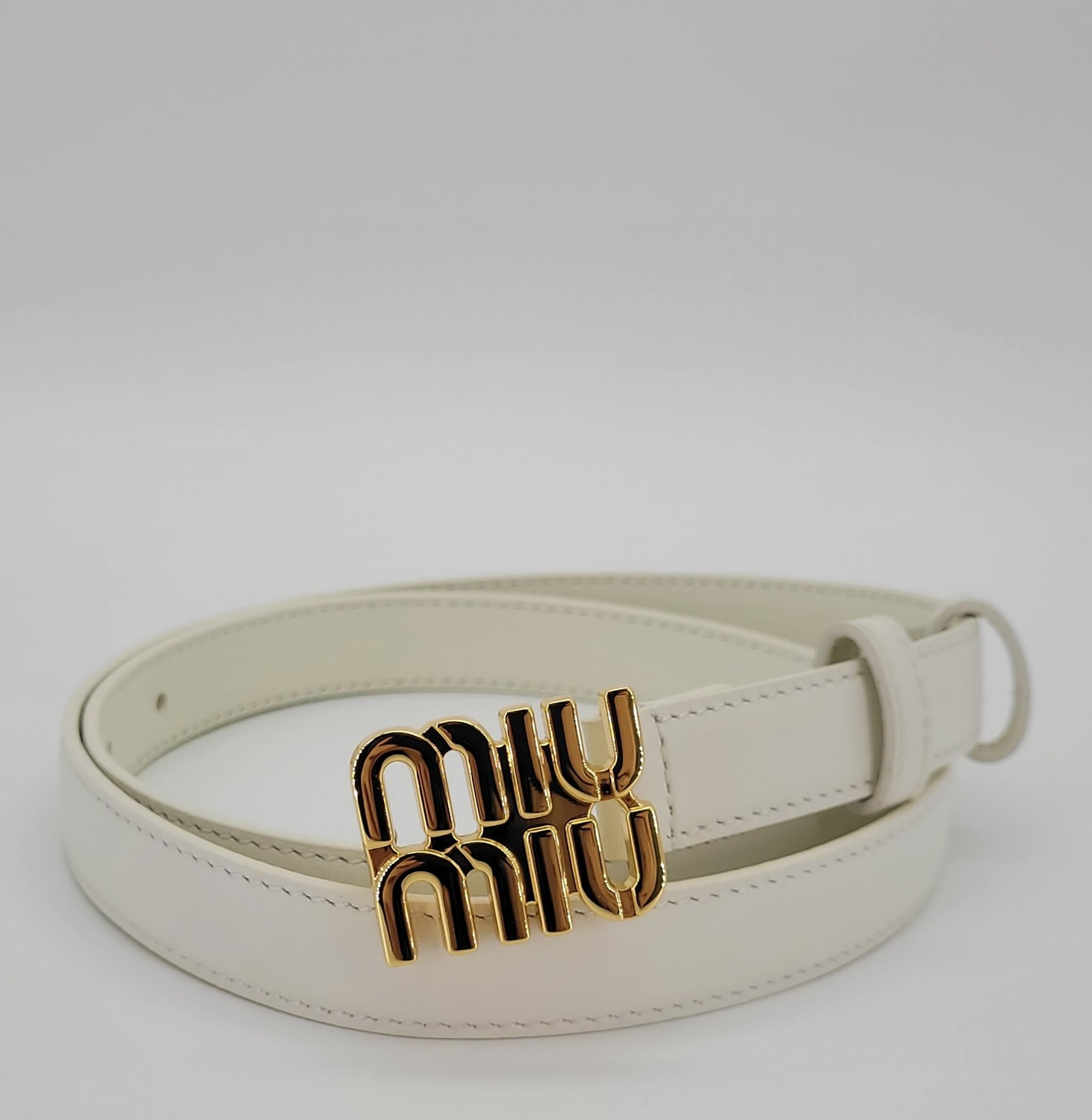 ������ ������� ����� MIU MIU (����, ��� 5)