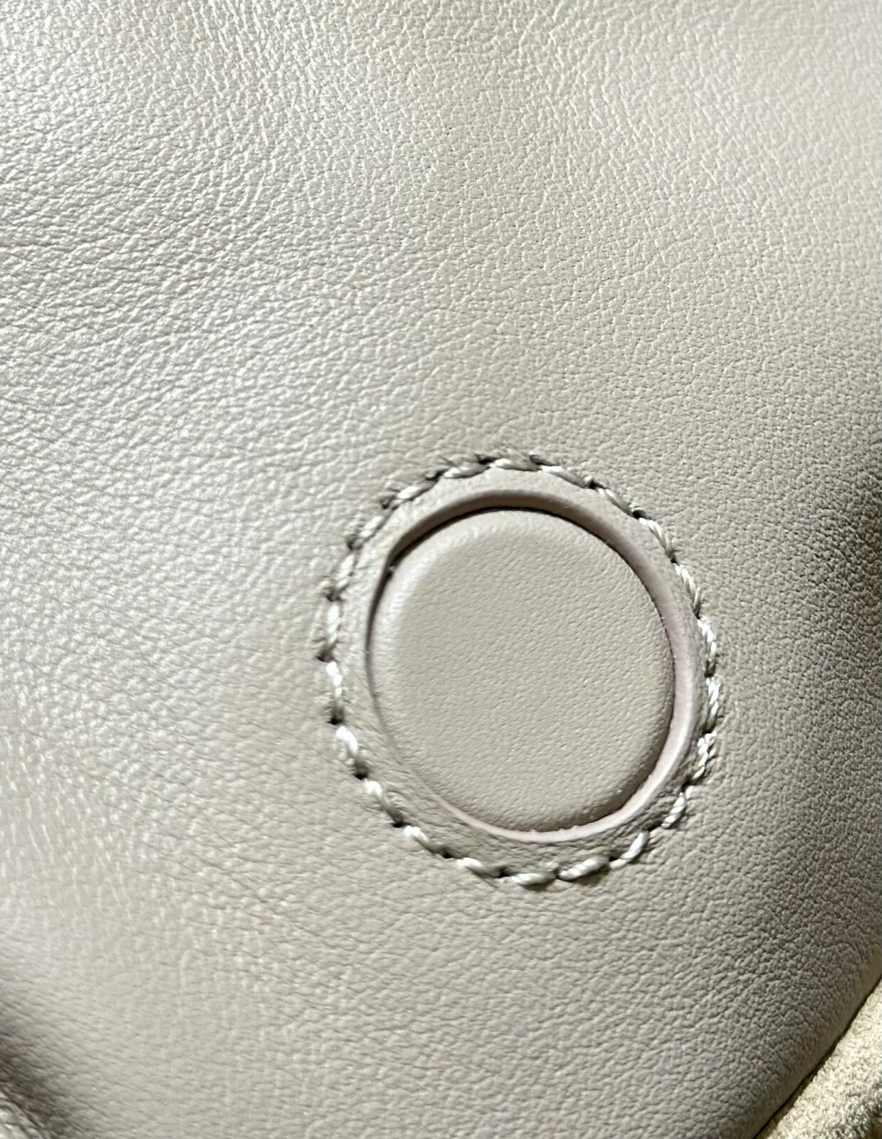 Сумка женская из натуральной кожи Loewe Flamenco (вид 6) Сумка женская из натуральной кожи Loewe Flamenco (фото, вид 6)