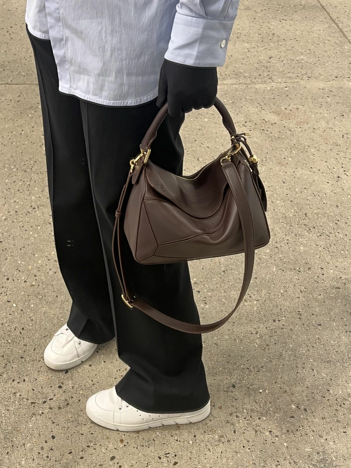 ����� ������� �� ����������� ���� Loewe Puzzle Featherlight (����, ��� 11)