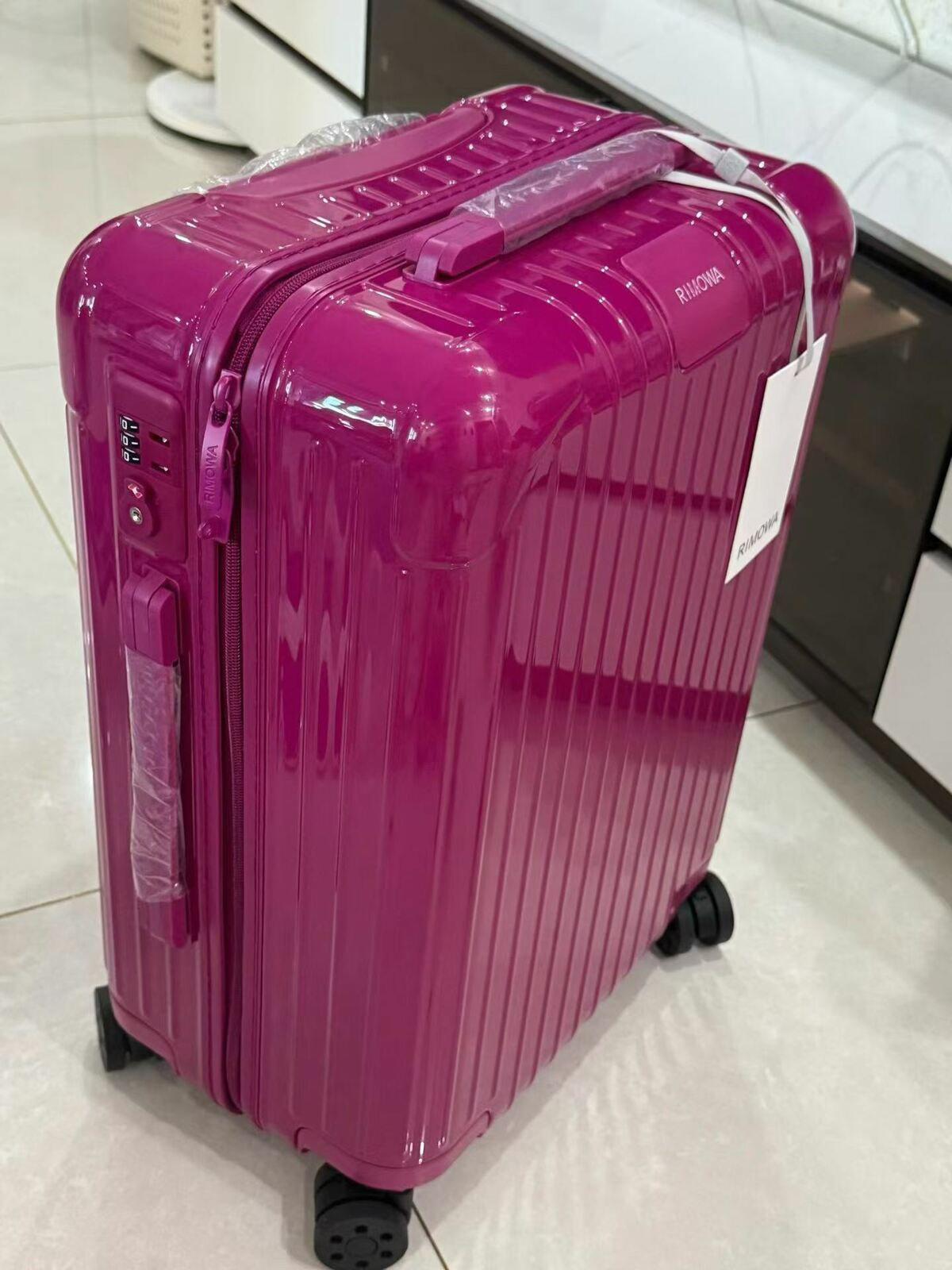 ������� ������� RIMOWA Essential Cabin (����, ��� 1)