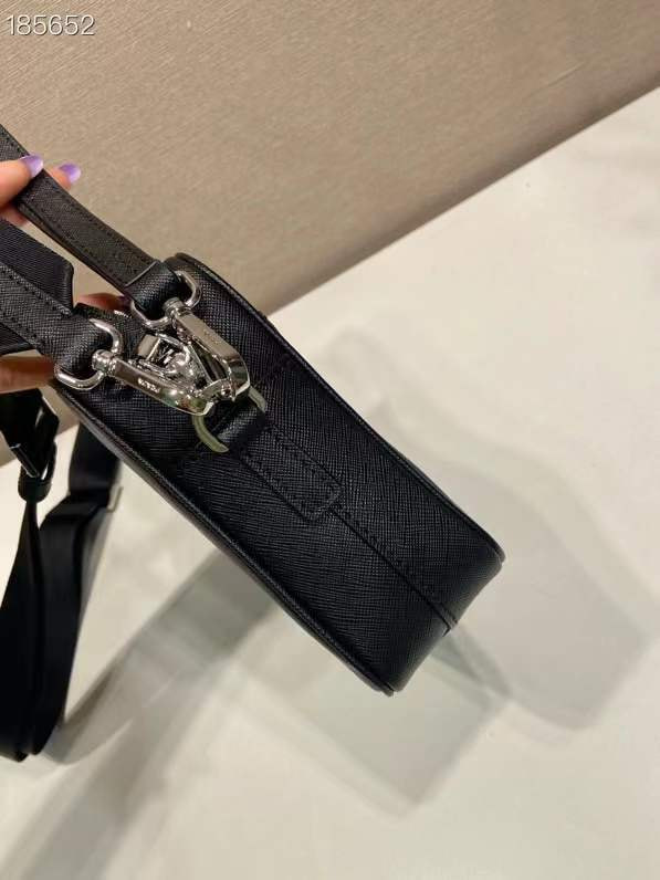 ����� ������ �R�D� Saffiano leather shoulder bag (����, ��� 1)