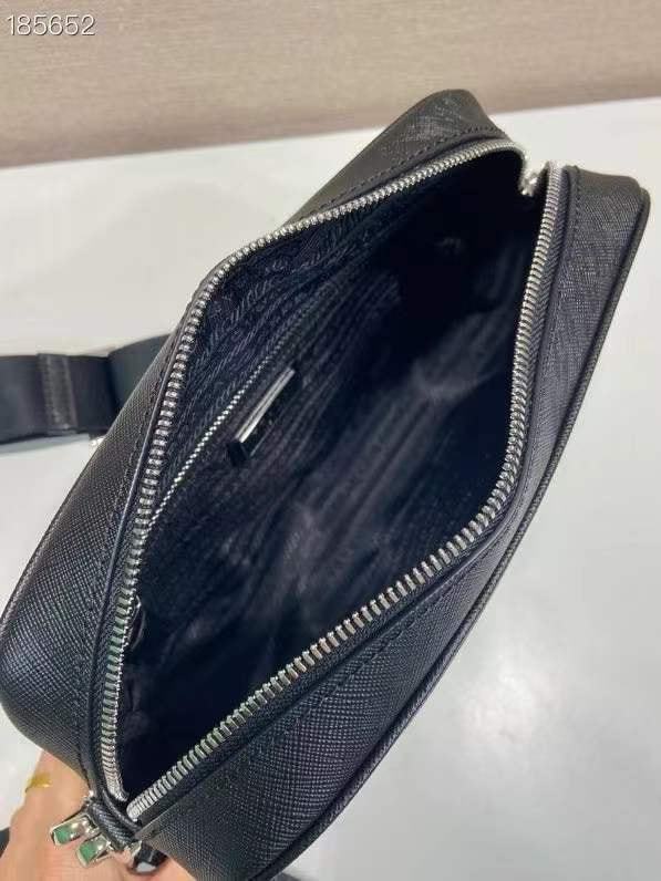 ����� ������ �R�D� Saffiano leather shoulder bag (����, ��� 2)