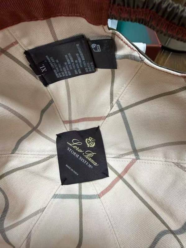 ����� Loro Piana (����, ��� 4)