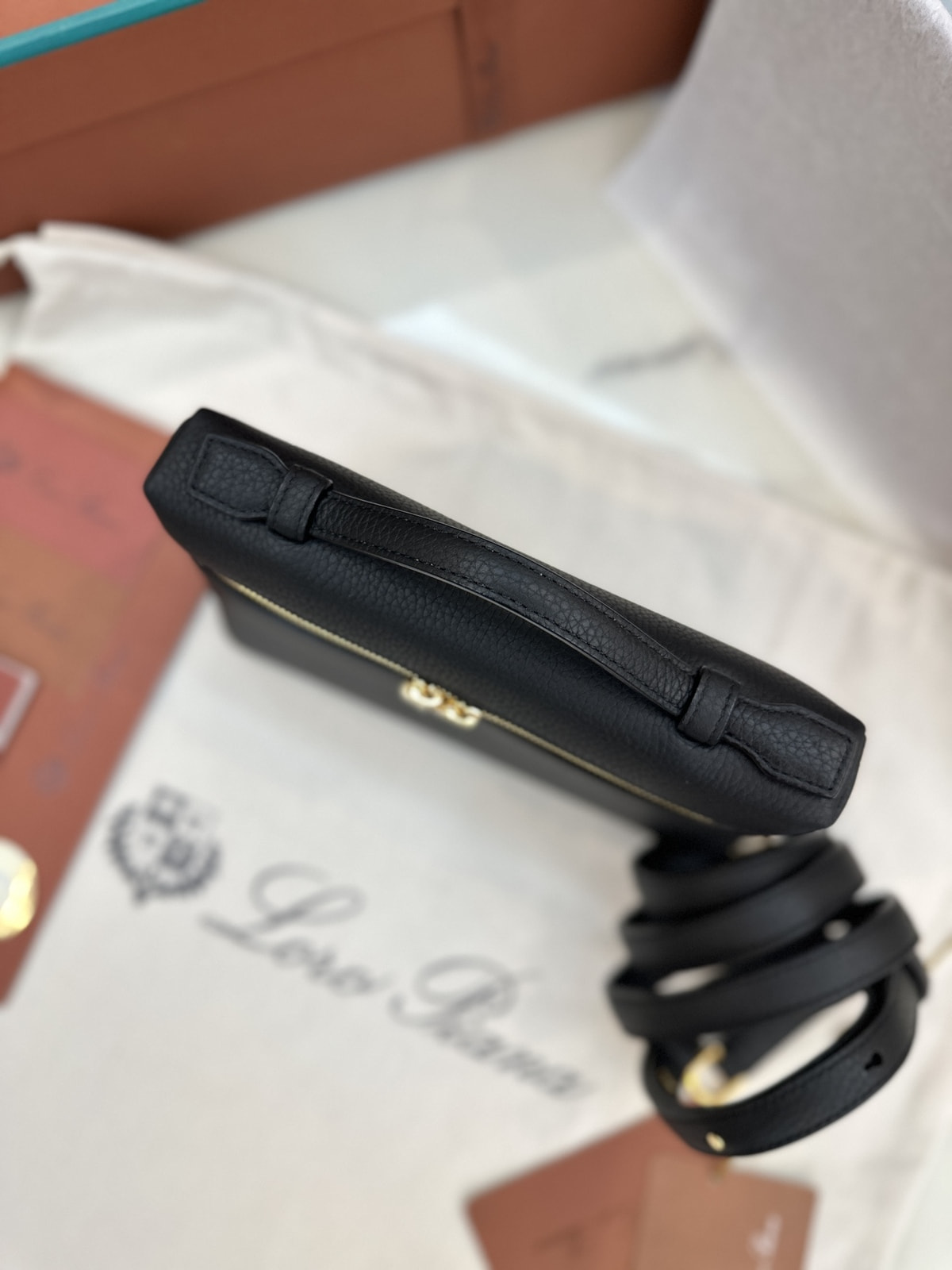 ����� ������� Lor� Pian� Togo (����, ��� 14)