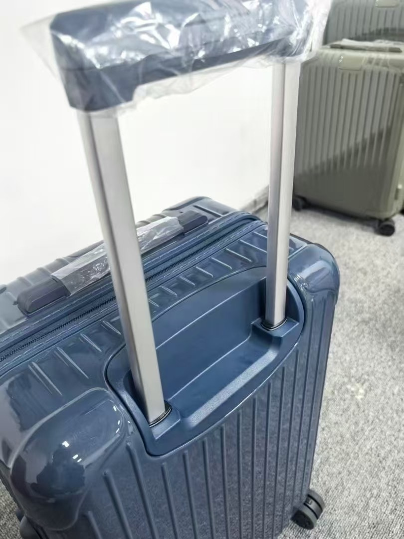 ������� RIMOWA Essential Cabin (����, ��� 2)