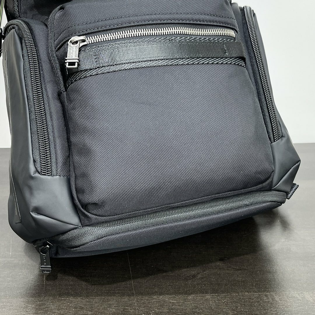 ������ TUMI Alpha Bravo (����, ��� 7)