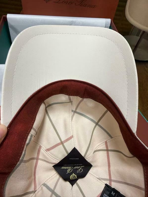 ����� Loro Piana (����, ��� 4)
