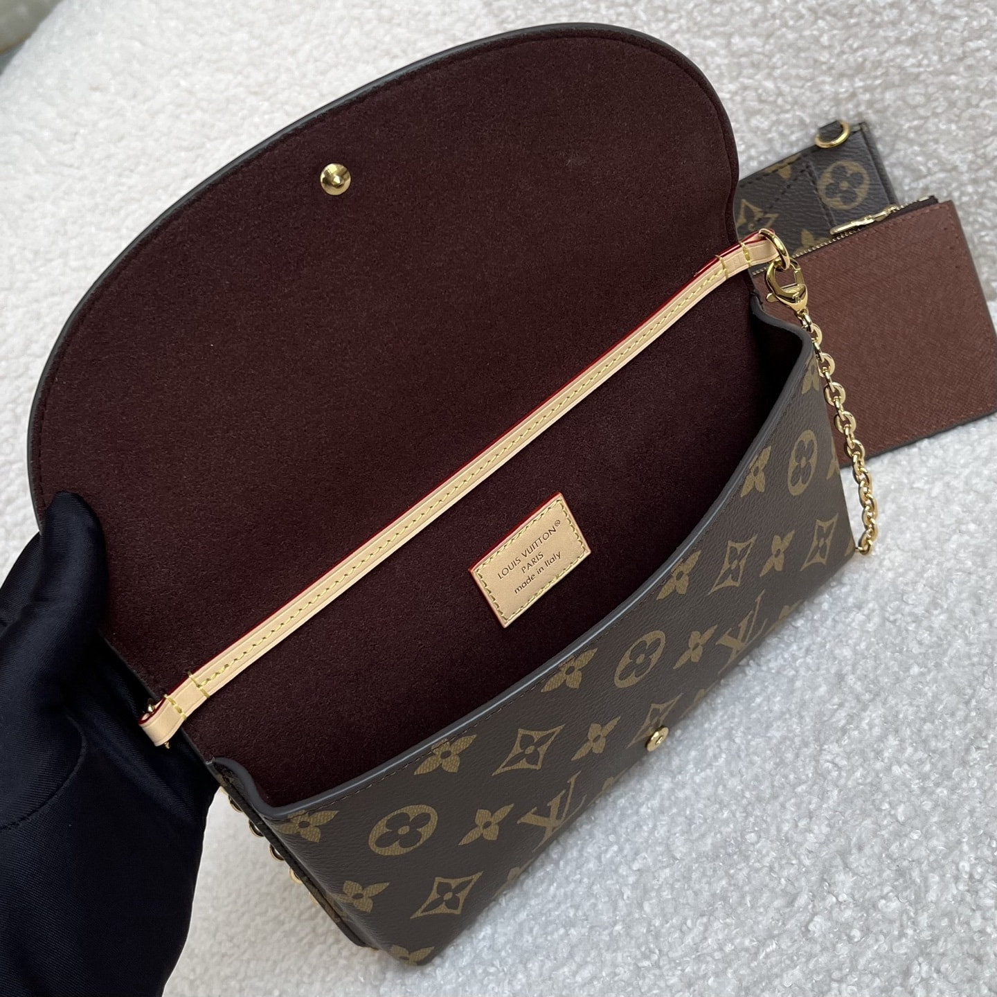 Сумка LОUIS VUIТТОN Wallet on chain Trotter (вид 5) Сумка LОUIS VUIТТОN Wallet on chain Trotter (фото, вид 5)