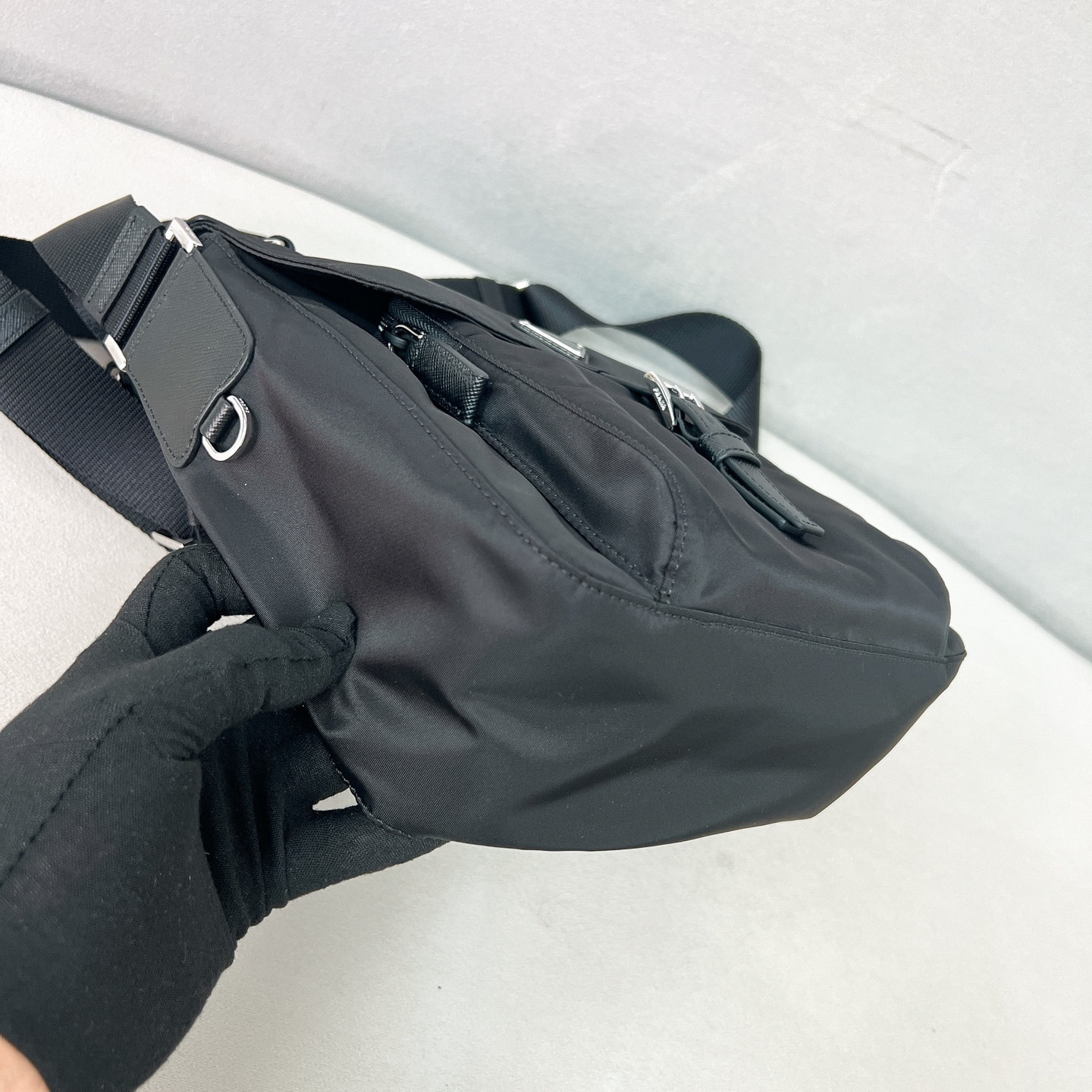 ����� �R�D� Re-Nylon and Saffiano shoulder bag (����, ��� 6)