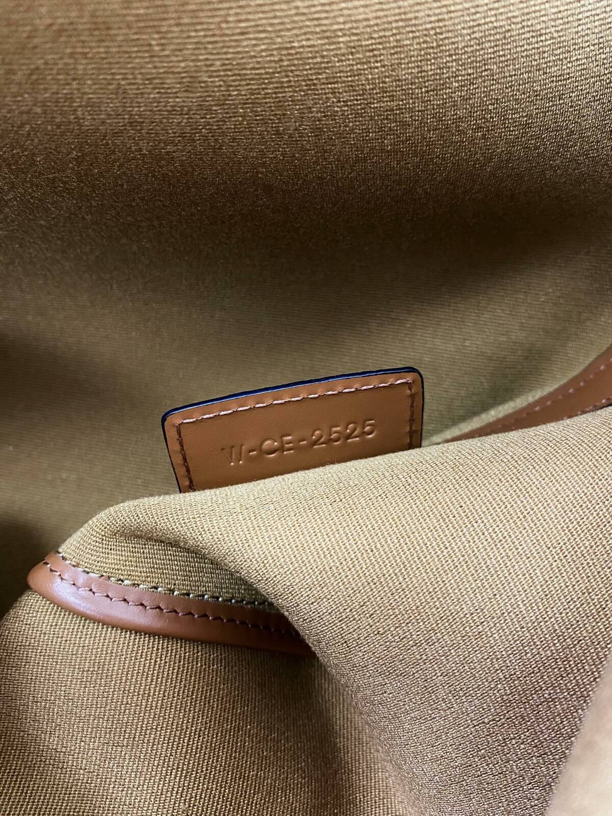 Сумка женская из натуральной кожи СЕLINЕ Soft Shopper (вид 7) Сумка женская из натуральной кожи СЕLINЕ Soft Shopper (фото, вид 7)