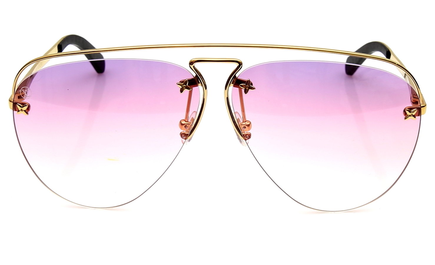 ���� �������������� ������� ����� L�UIS VUI���N (����, ��� 1)