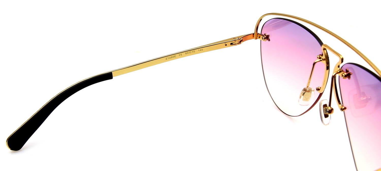 ���� �������������� ������� ����� L�UIS VUI���N (����, ��� 4)