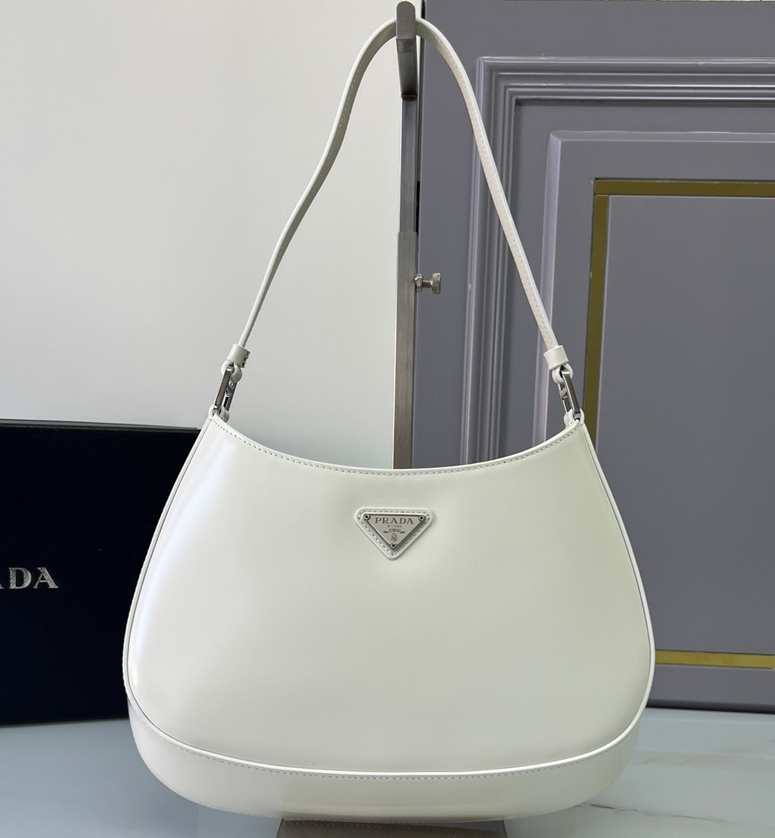       RD Prada Cleo bag ()