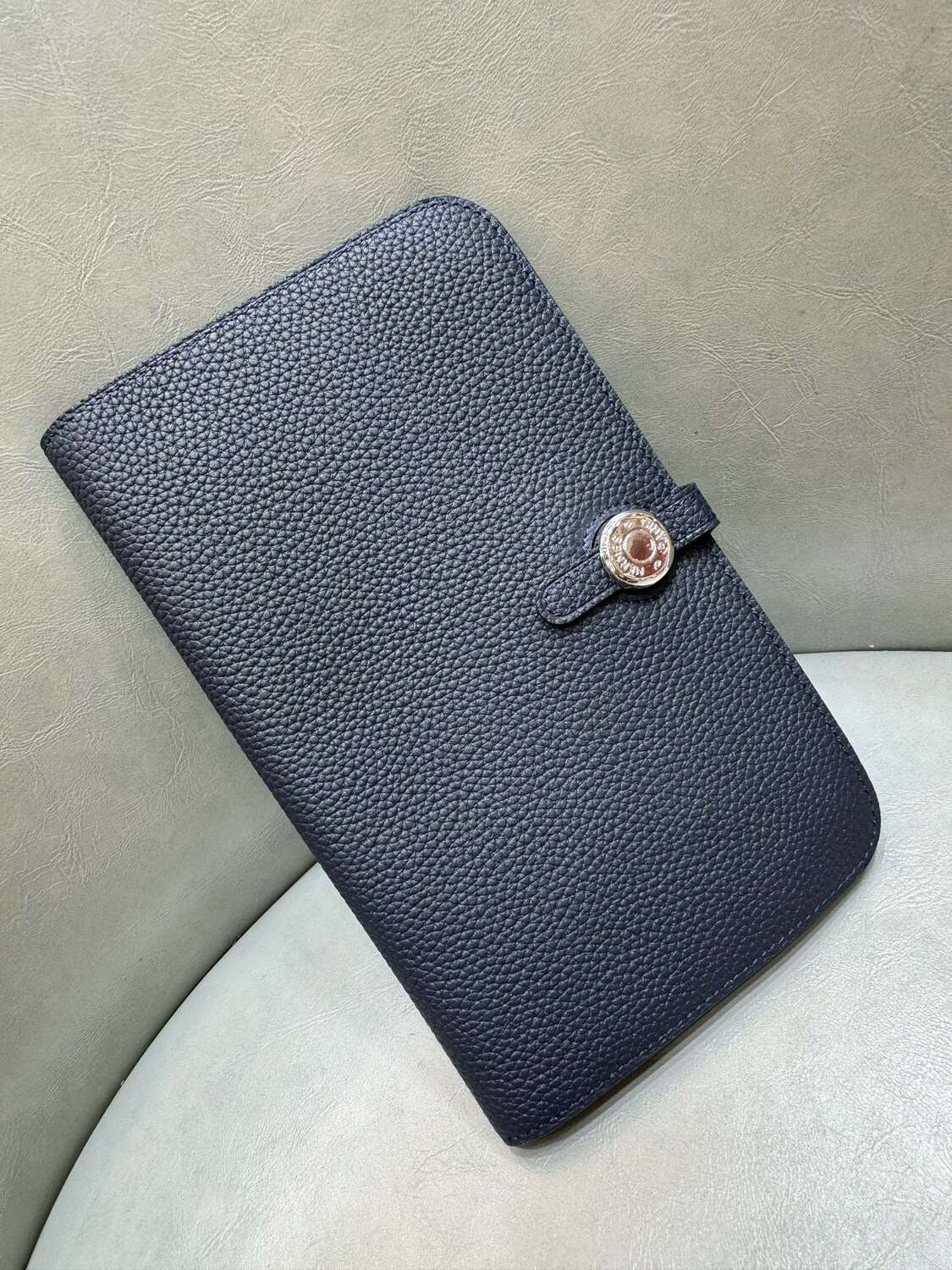    RS Dogon Wallet ()