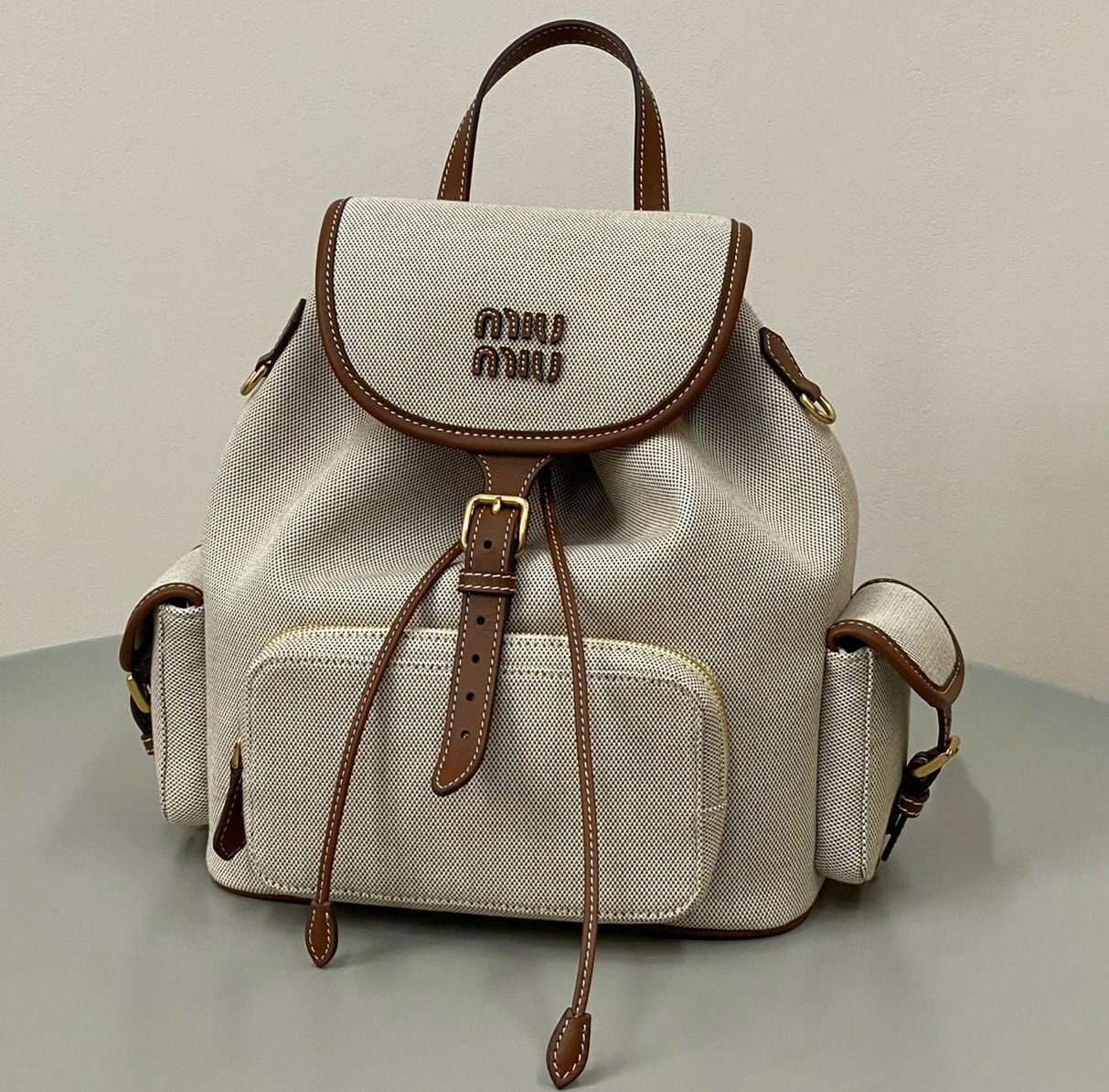 ������ MIU MIU (����)