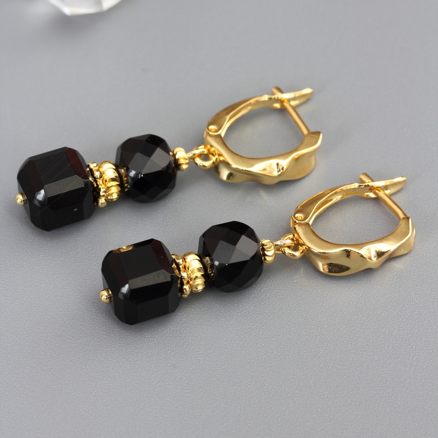 Серьги из чёрного агата Серьги из чёрного агата (фото)