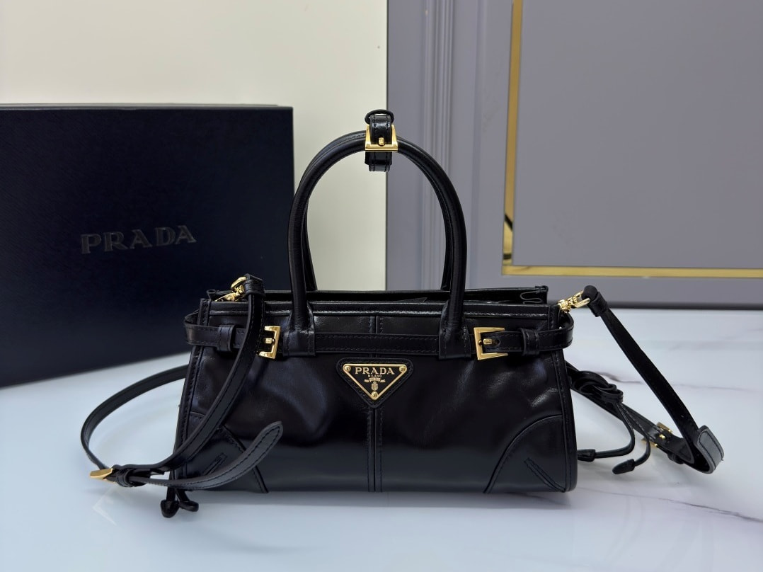 Сумка женская из натуральной кожи РRАDА Soft Lux bag Сумка женская из натуральной кожи РRАDА Soft Lux bag (фото)