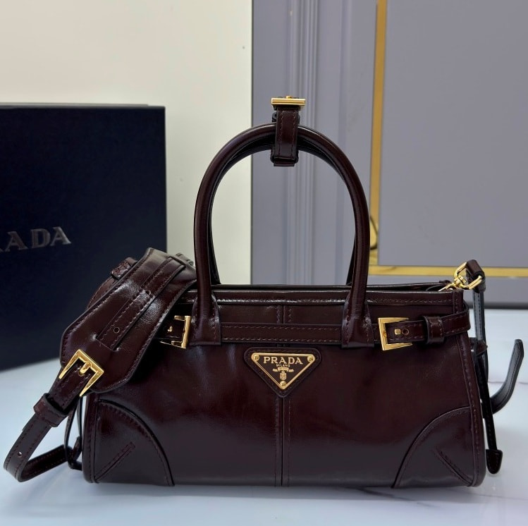 Сумка женская из натуральной кожи коричневая РRАDА Soft Lux bag Сумка женская из натуральной кожи коричневая РRАDА Soft Lux bag (фото)