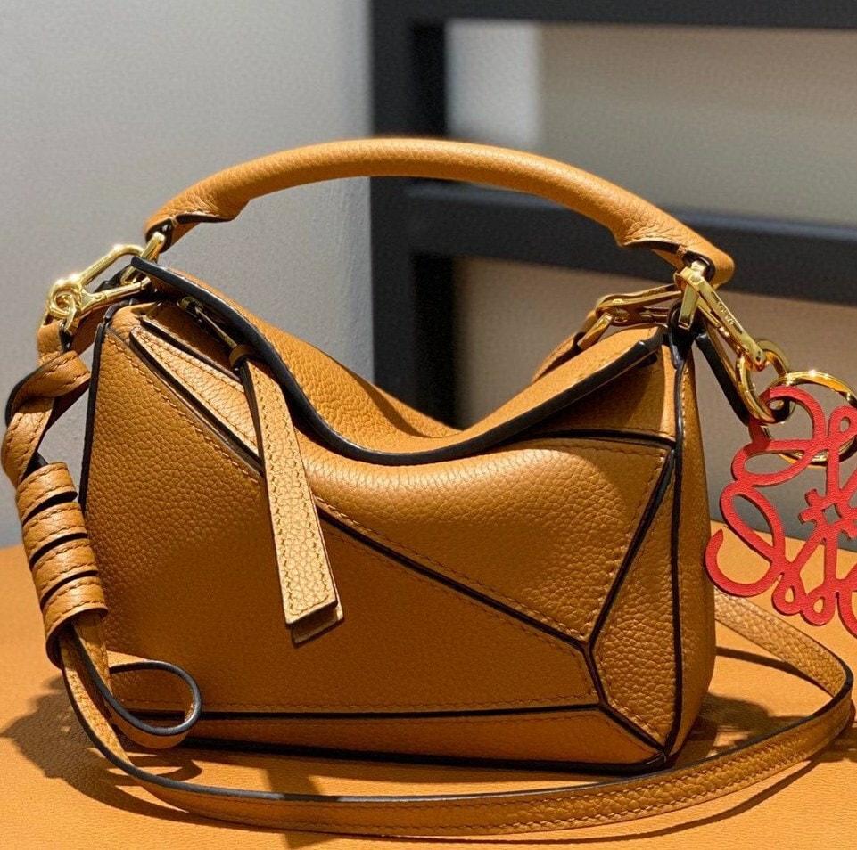 ����� ������� �� ����������� ���� Loewe Puzzle mini (����)