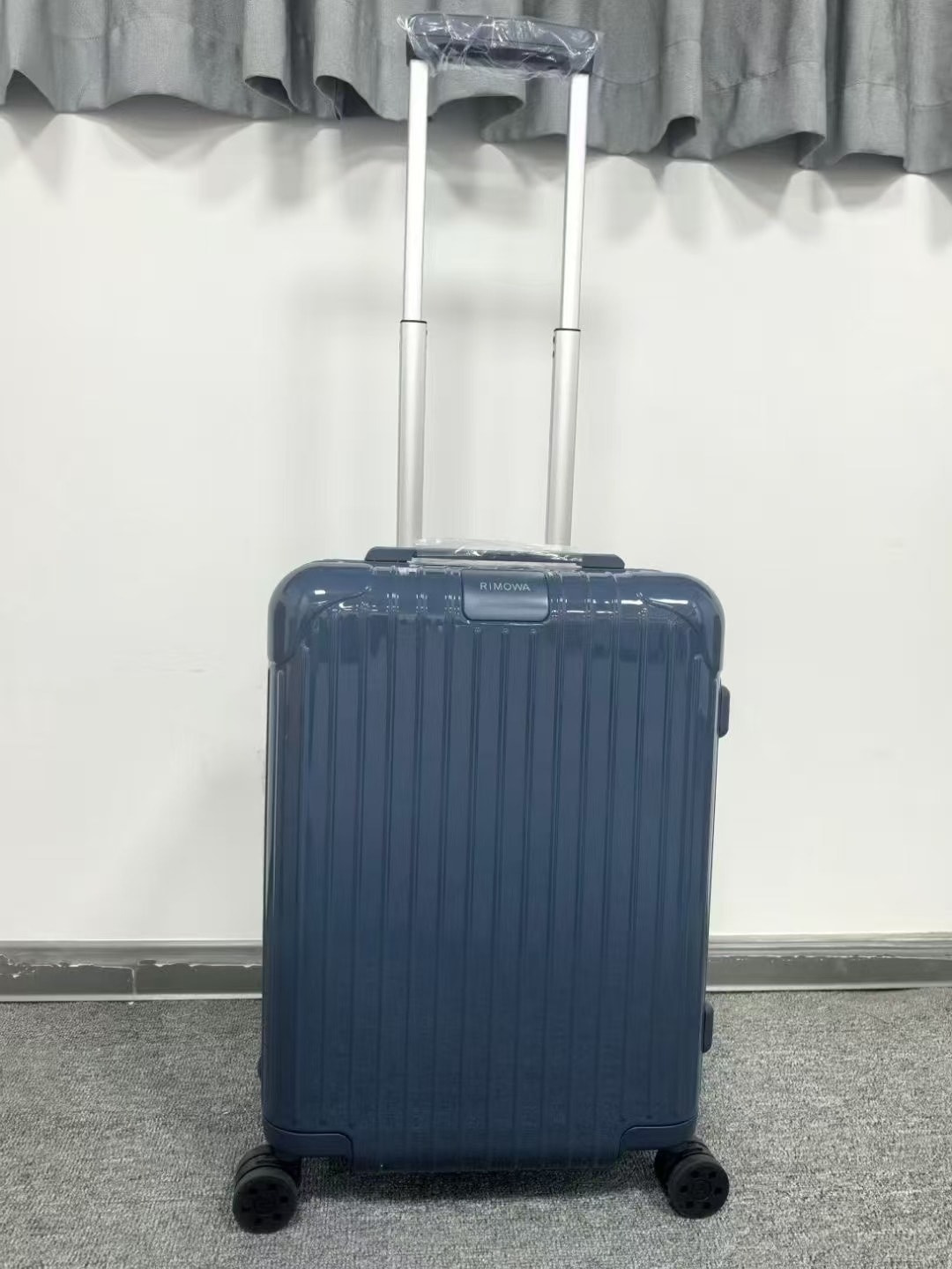 ������� RIMOWA Essential Cabin (����)