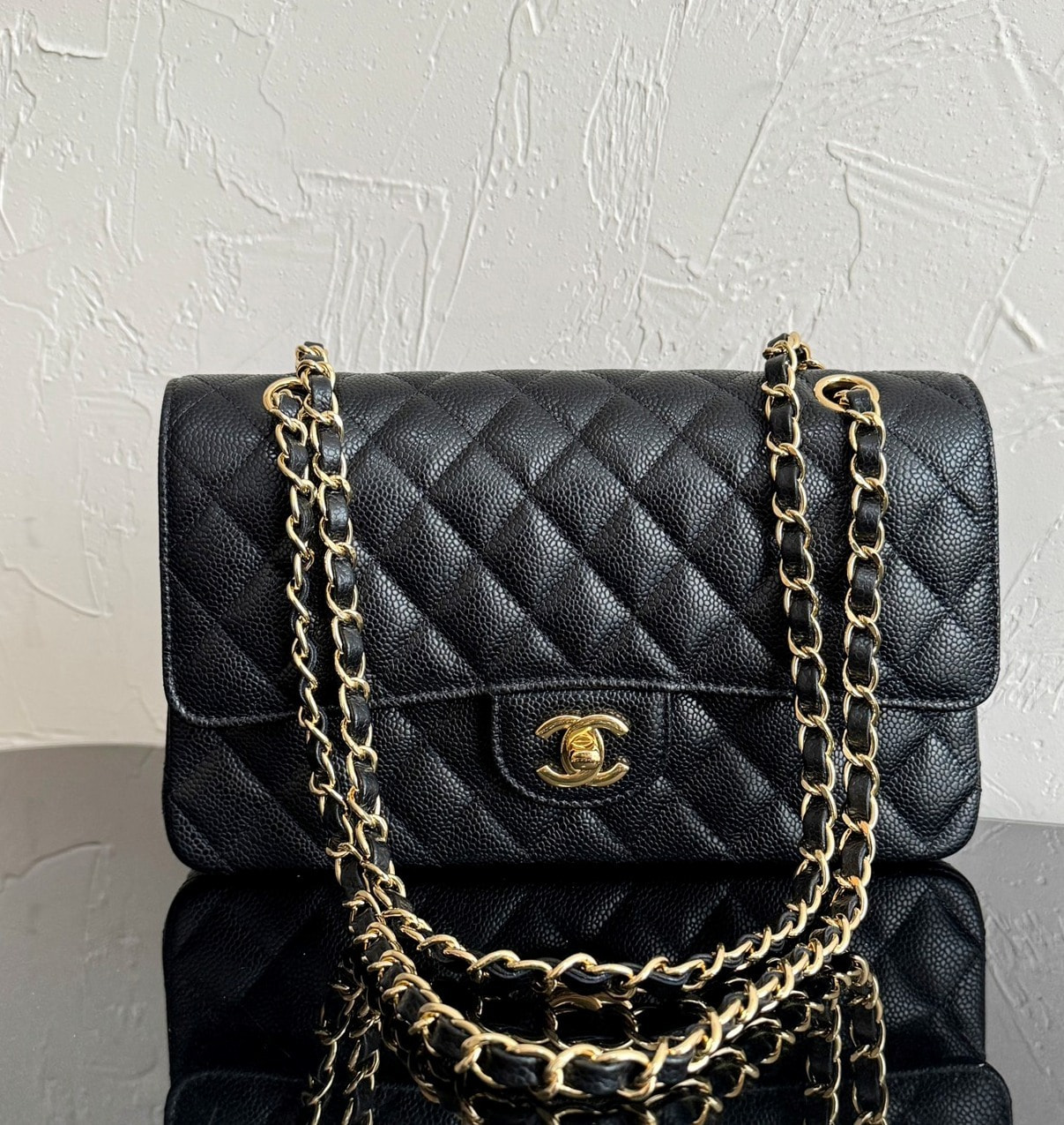    NL Caviar Flap Bag ()