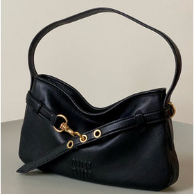   MIU MIU Aventure
