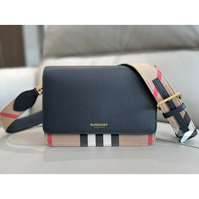 ����� �UR��RRY