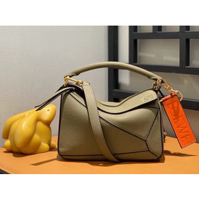 ����� ������� �� ����������� ���� ������� Loewe Puzzle