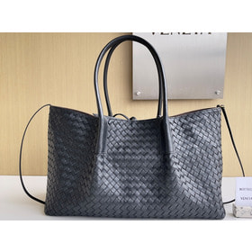 ����� ������� ������������� �����G� V�N��� Pinacoteca