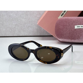 ���� �������������� MIU MIU Eyewear